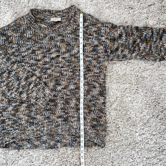 Cute LOFT Colorful Women’s Sweater in Size Small - Picture 4 of 7